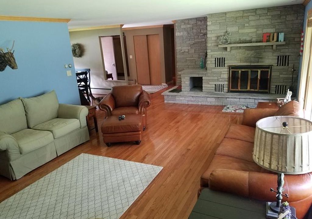 Photo of Livingroom in Sheboygan