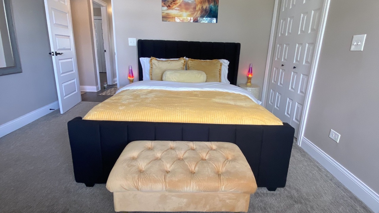 Photo of Bedroom in Oak Lawn