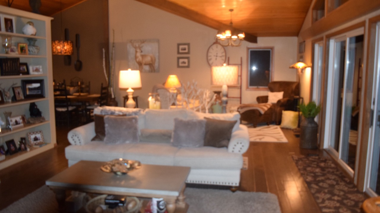 Photo of Livingroom in Random Lake