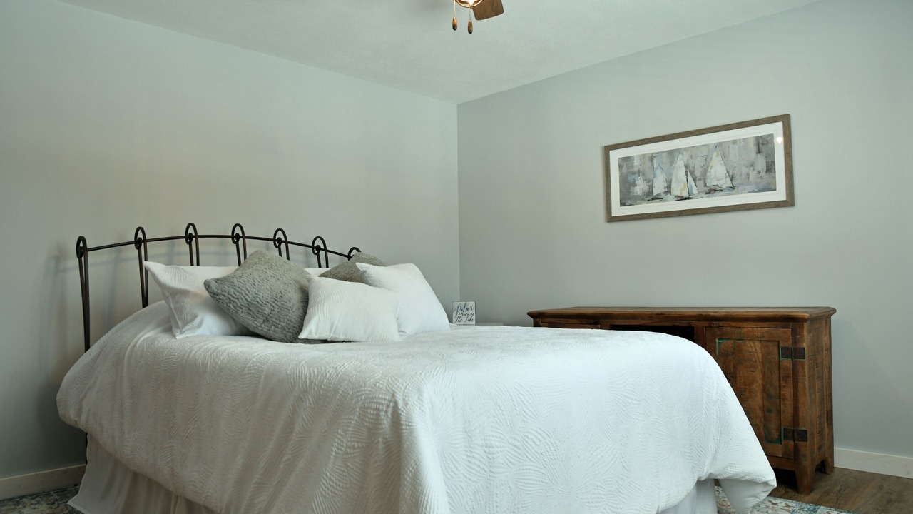 Photo of Bedroom in Irons