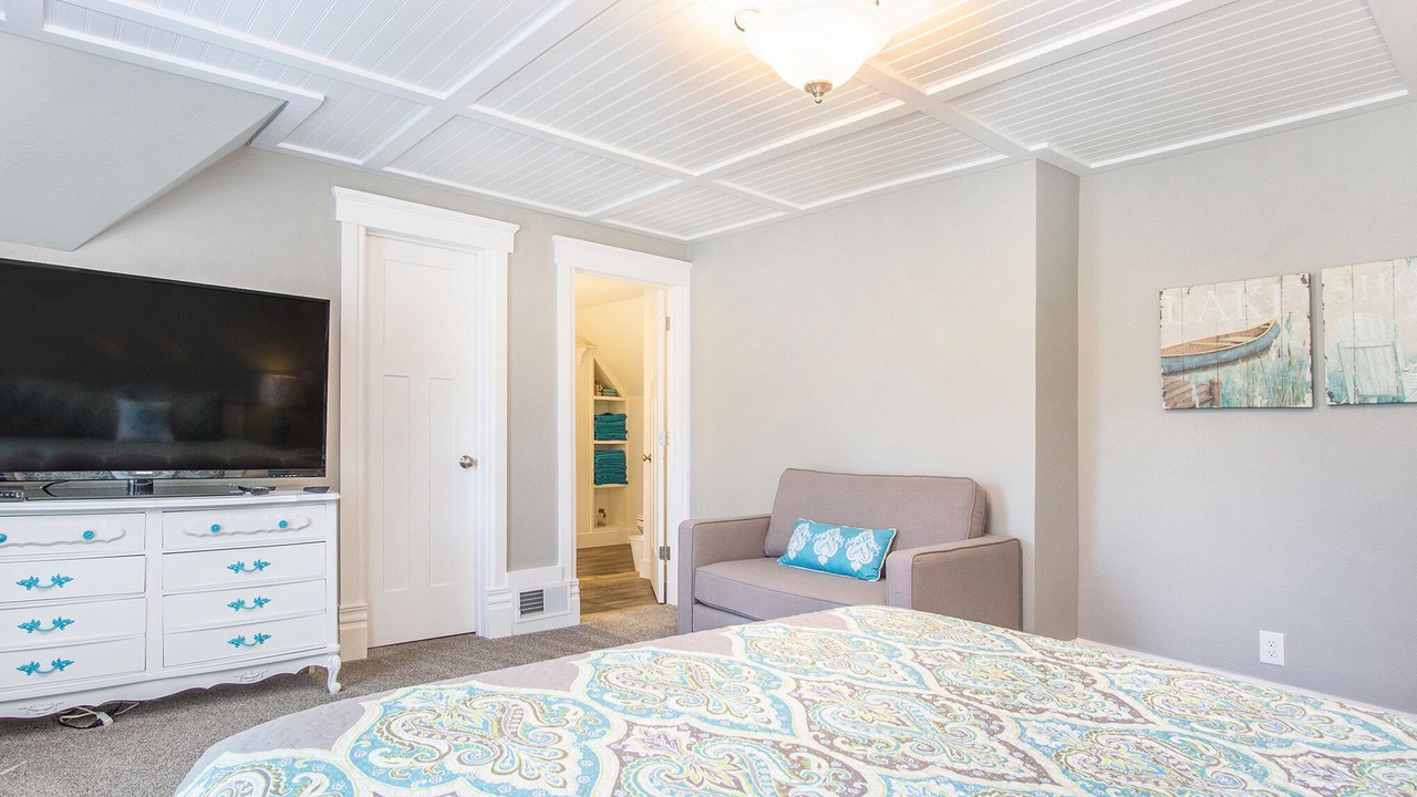 Photo of Bedroom in South Haven
