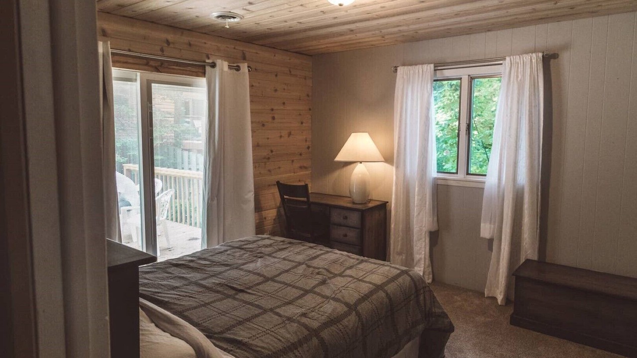 Photo of Bedroom in Interlochen