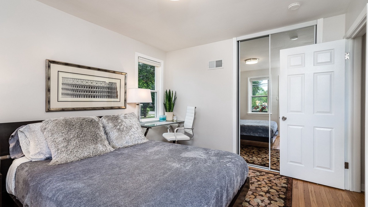 Photo of Bedroom in Skokie