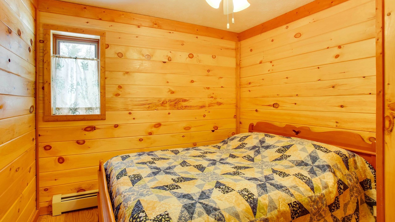 Photo of Bedroom in Interlochen