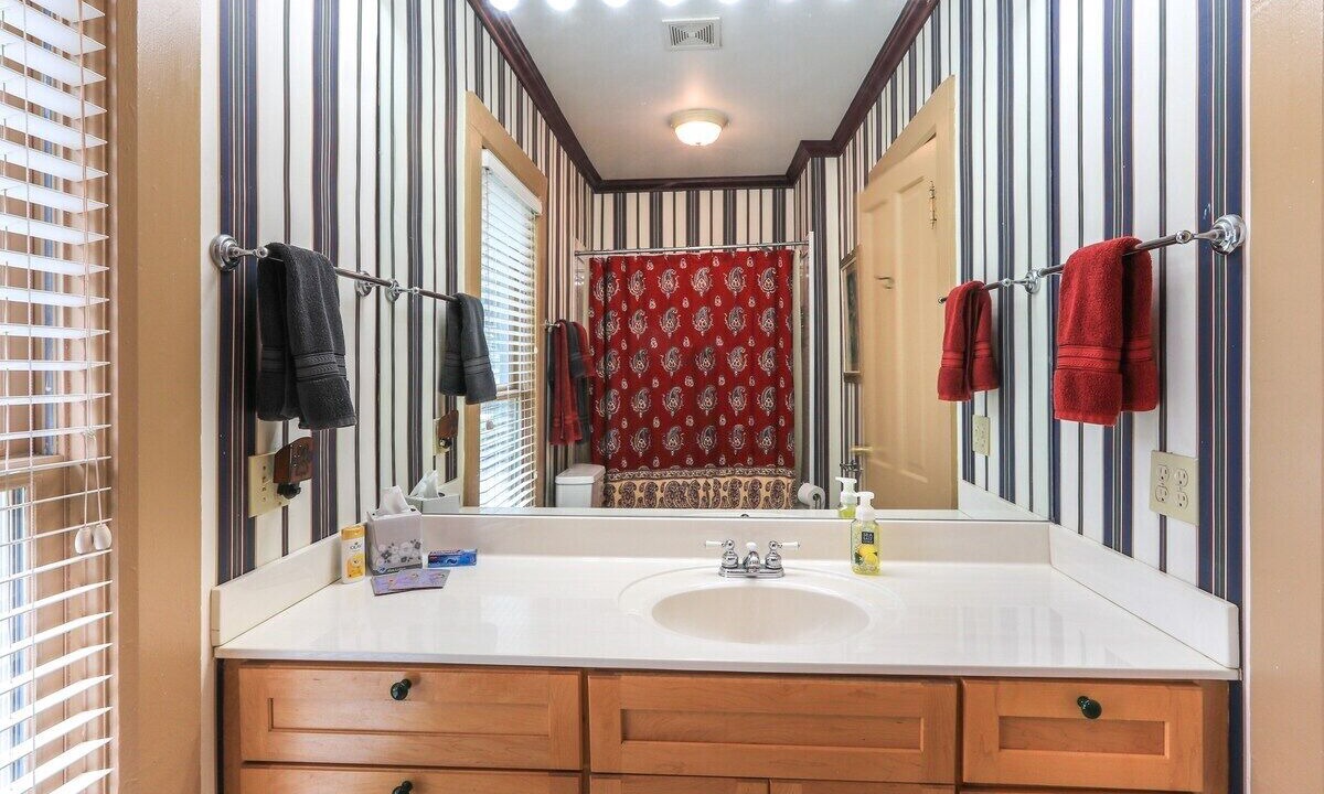 Photo of Bathroom in Lake Geneva
