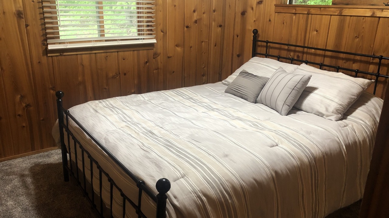 Photo of Bedroom in Mancelona