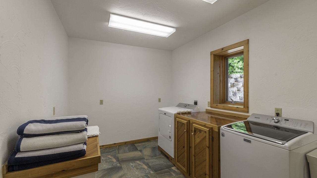 Photo of Bedroom in Eagle River