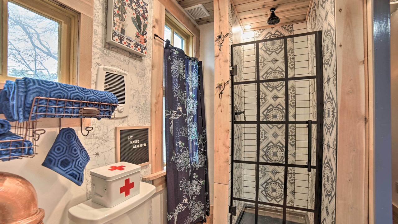 Photo of Bathroom in Sturgeon Bay