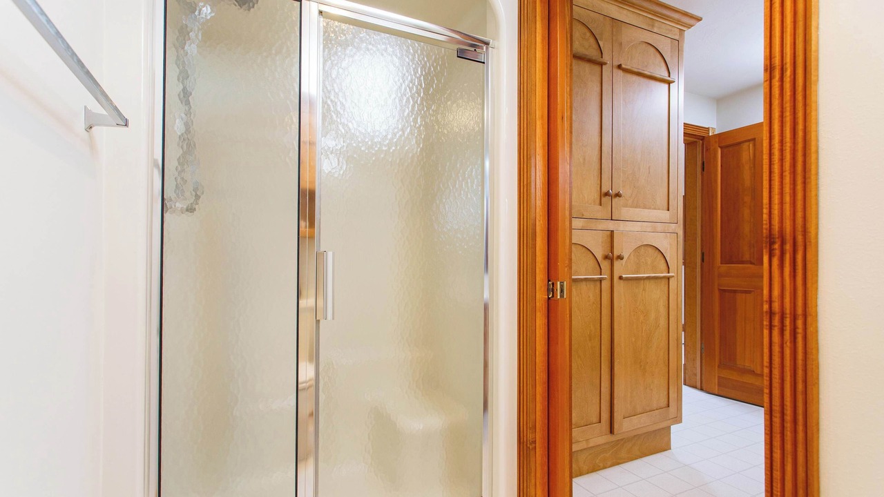 Photo of Bathroom in Baileys Harbor