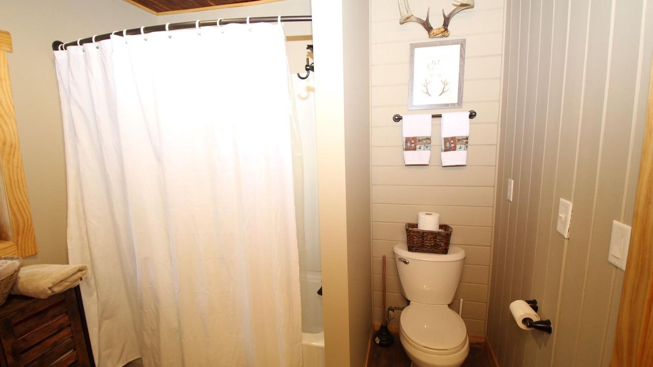 Photo of Bathroom in Elcho