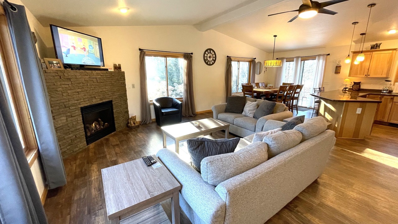 Photo of Livingroom in Spring Brook