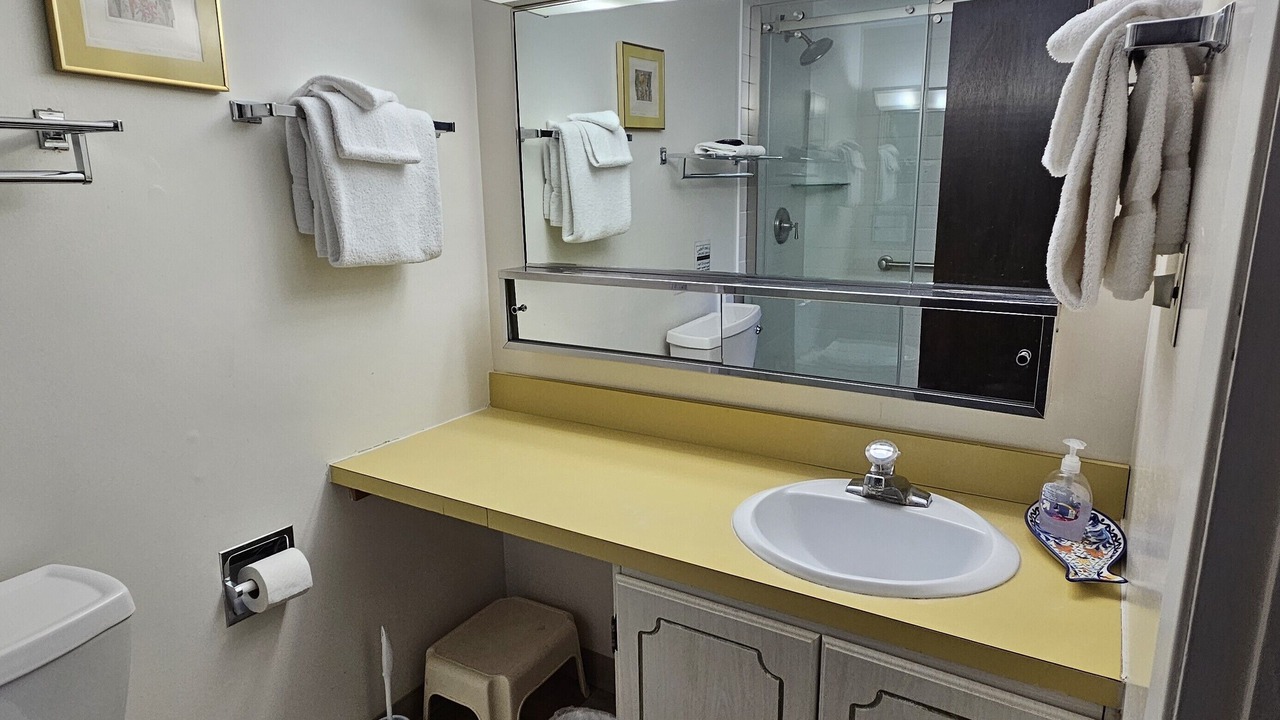 Photo of Bathroom in Cedar