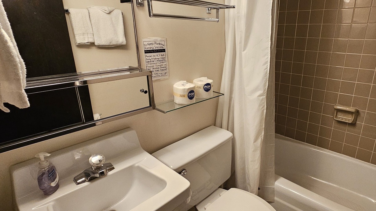Photo of Bathroom in Cedar