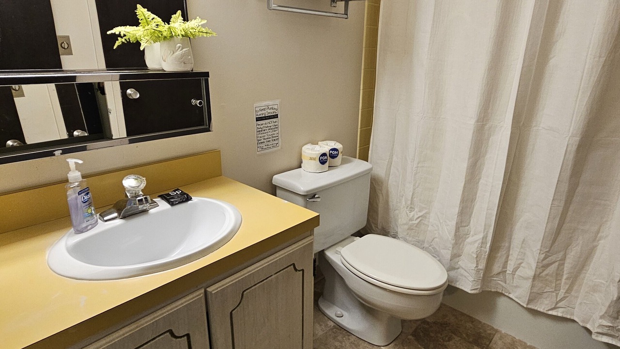 Photo of Bathroom in Cedar