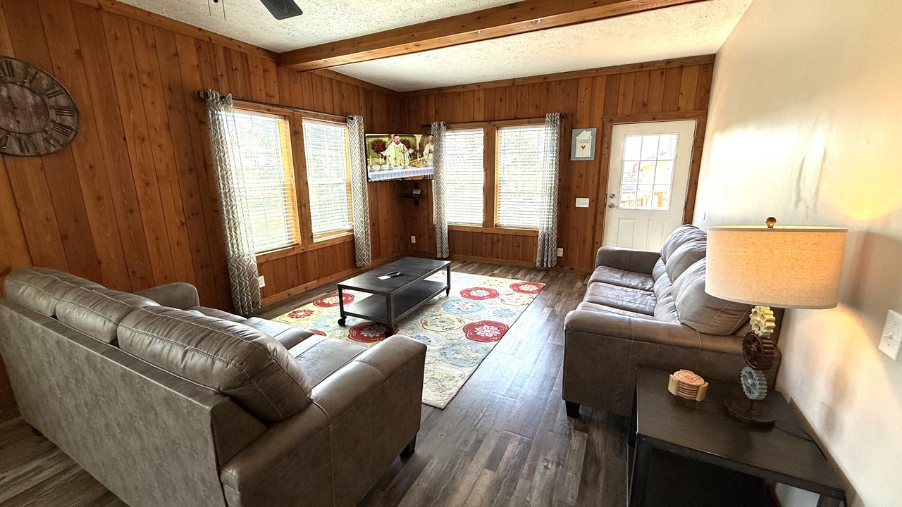 Photo of Livingroom in Spring Brook