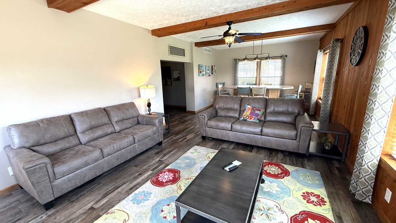 Photo of Livingroom in Spring Brook