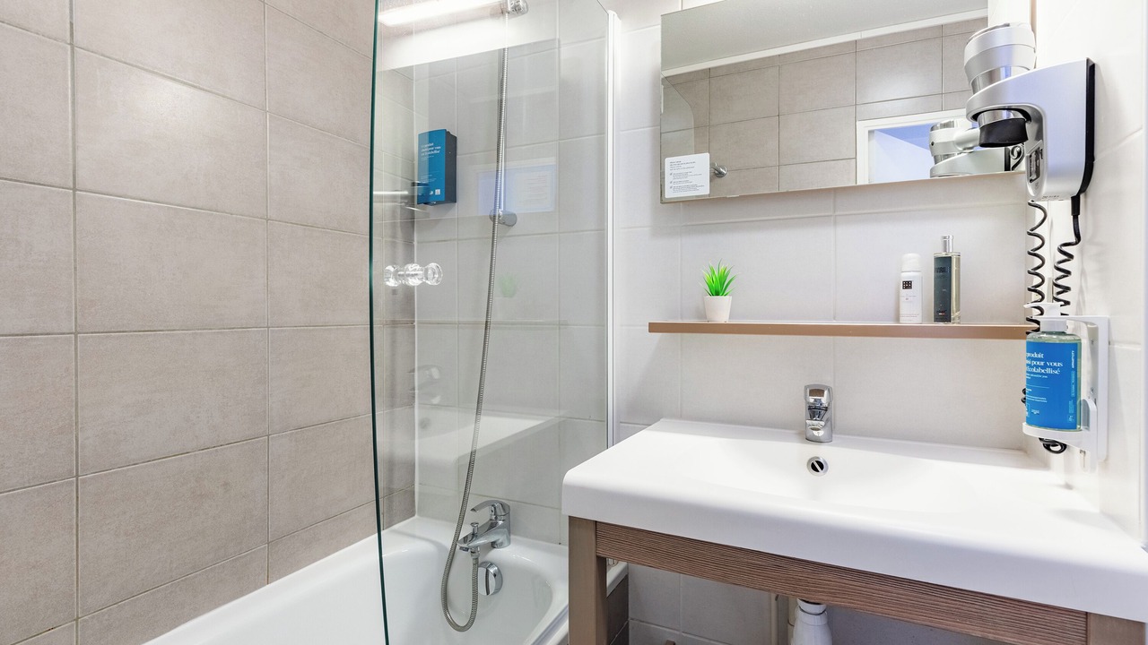Photo of Bathroom in Villette - Maisons Neuves