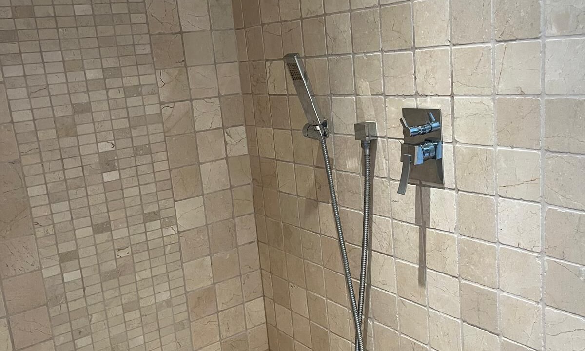 Photo of Bathroom in Locquirec