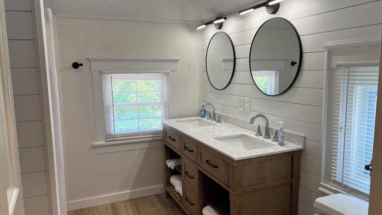Photo of Bathroom in Lake Geneva