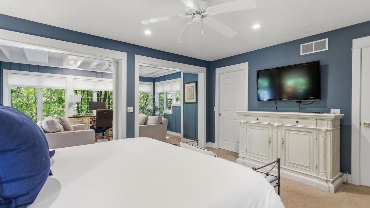 Photo of Bedroom in Macatawa
