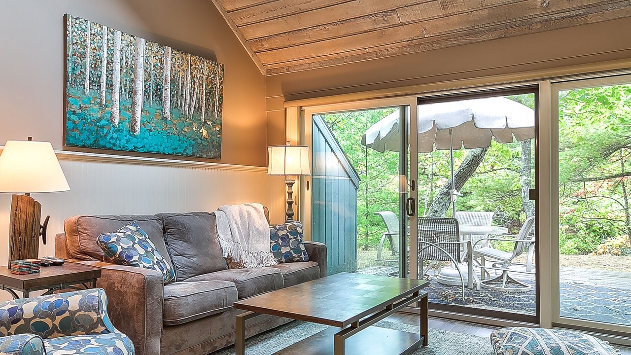 Photo of Bedroom in Glen Arbor