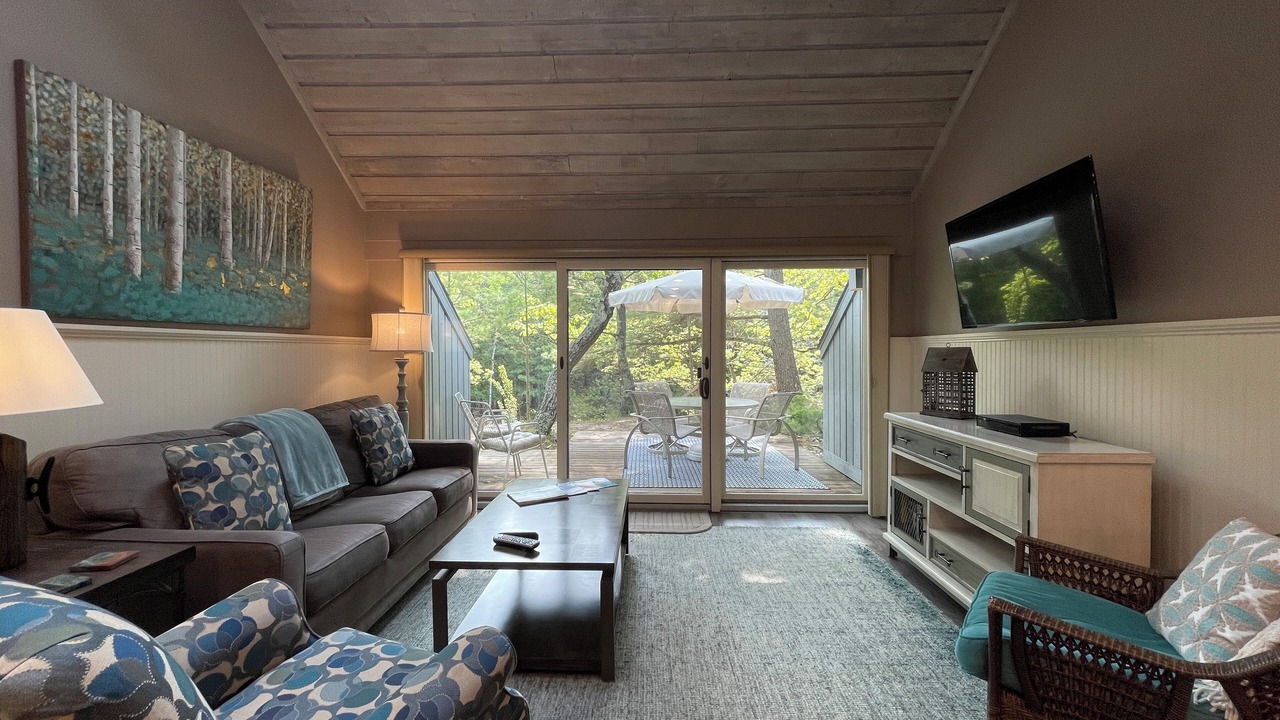 Photo of Bedroom in Glen Arbor