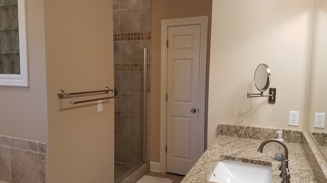 Photo of Bathroom in Douglas