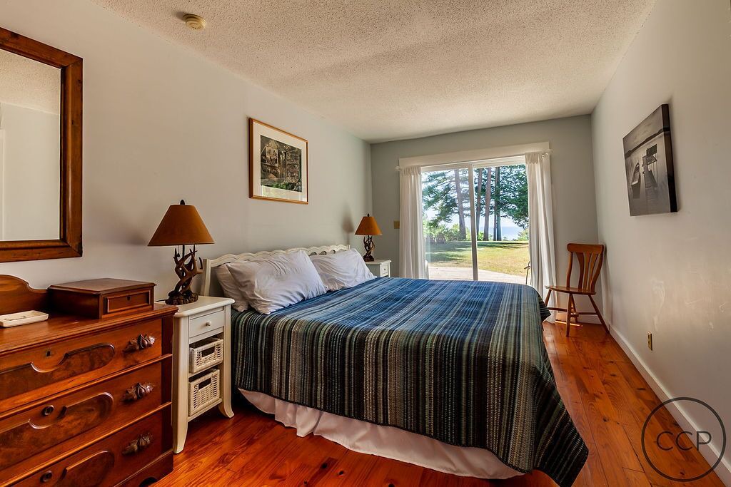 Photo of Bedroom in Montague