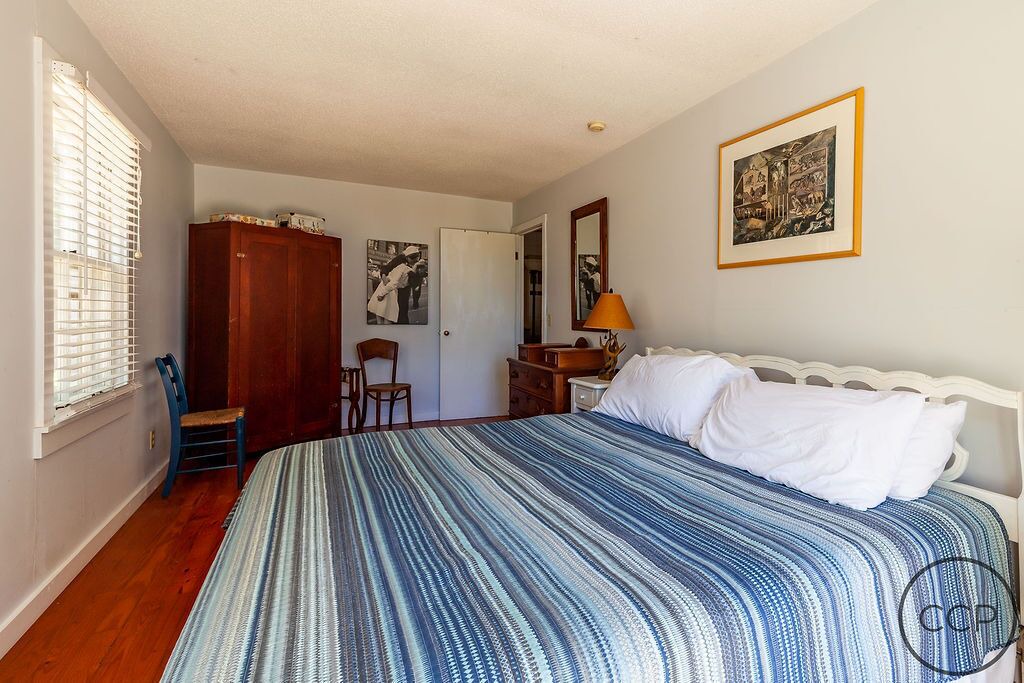 Photo of Bedroom in Montague