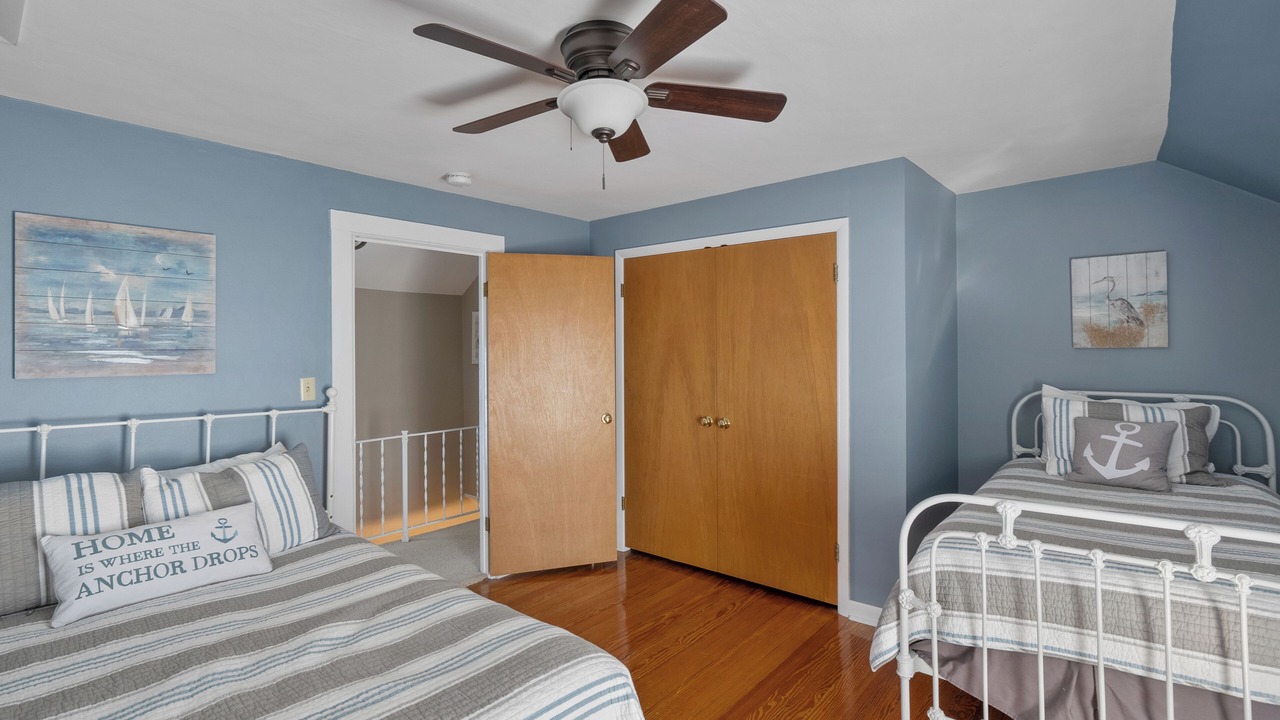 Photo of Bedroom in Le Claire