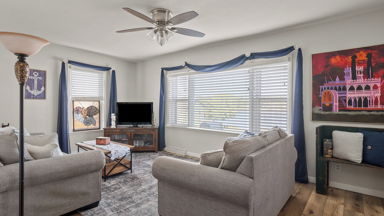 Photo of Livingroom in Le Claire