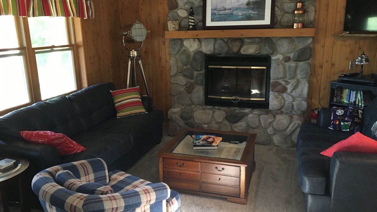 Photo of Livingroom in Beaver Island