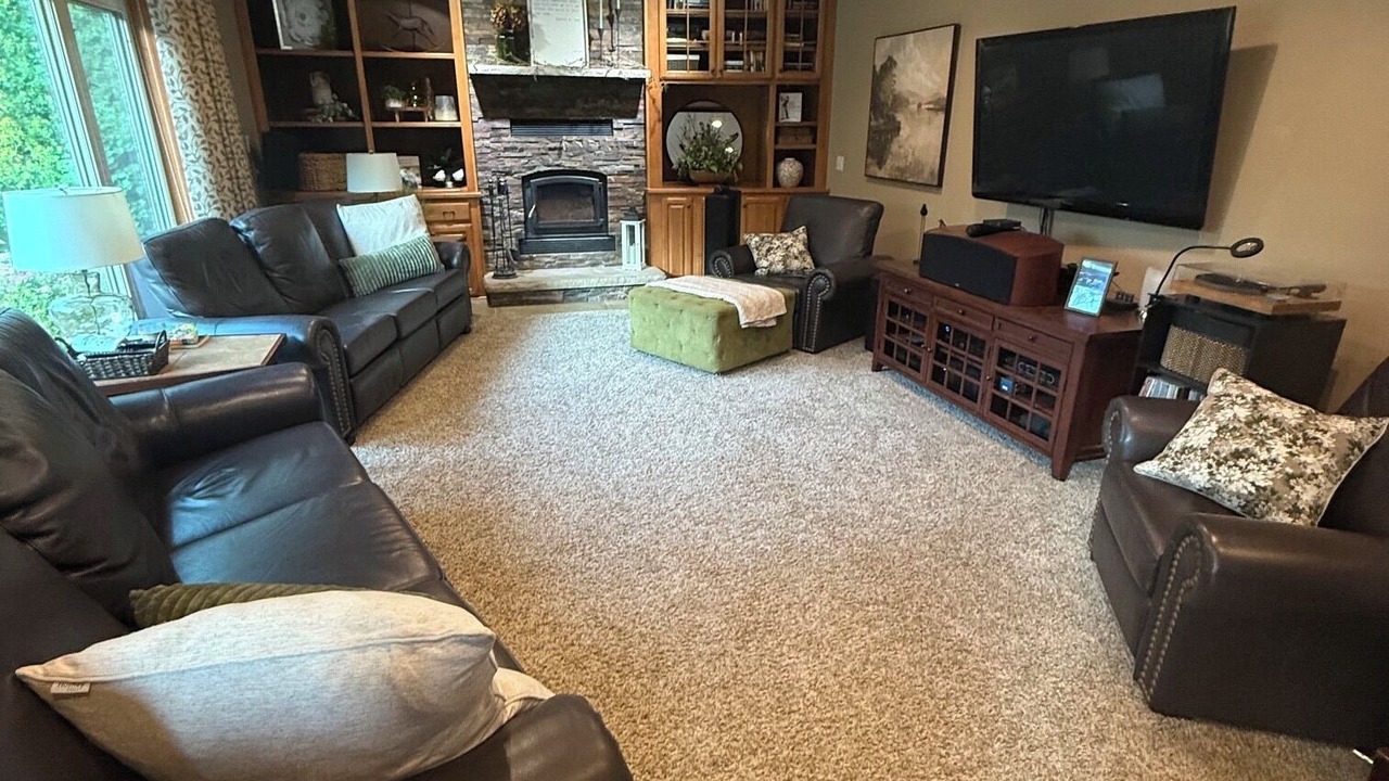 Photo of Livingroom in Neenah