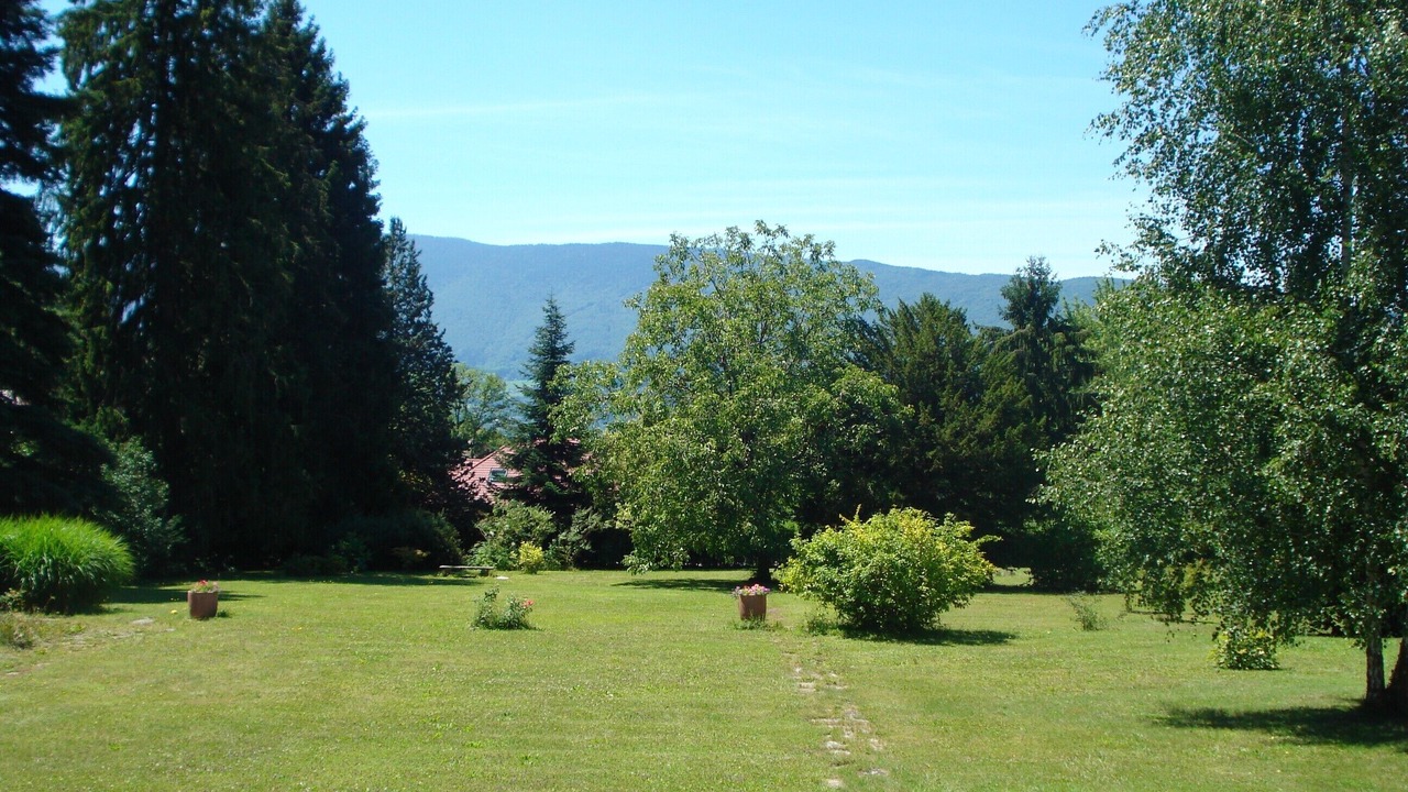 Photo of Outdoor in Menthon-Saint-Bernard
