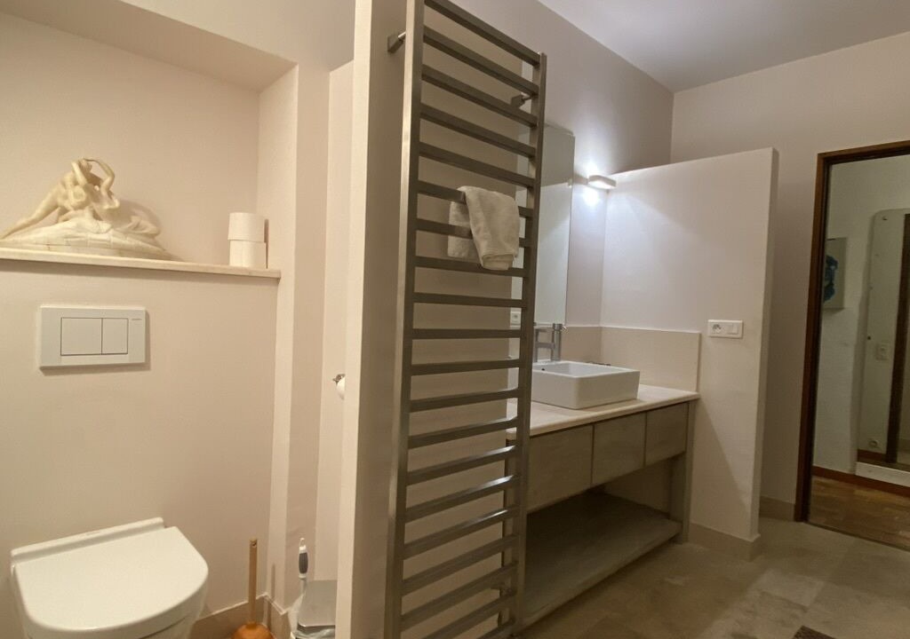 Photo of Bathroom in Puyvert