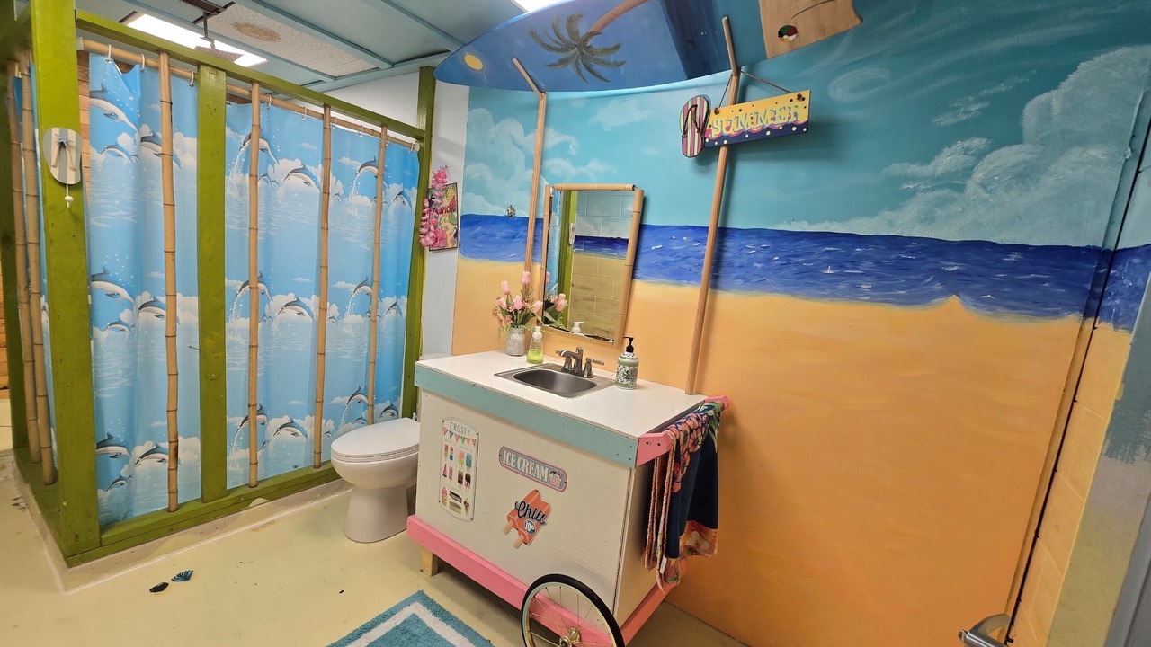 Photo of Bathroom in Groveland