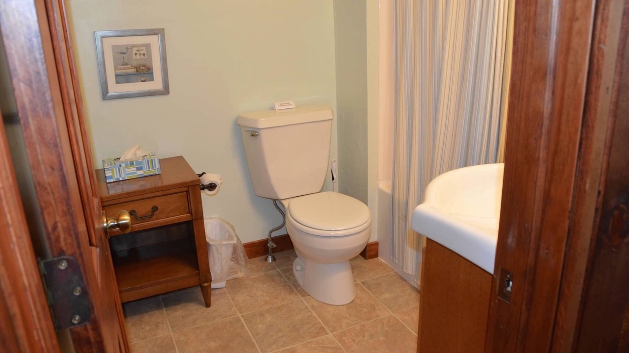 Photo of Bathroom in Baileys Harbor