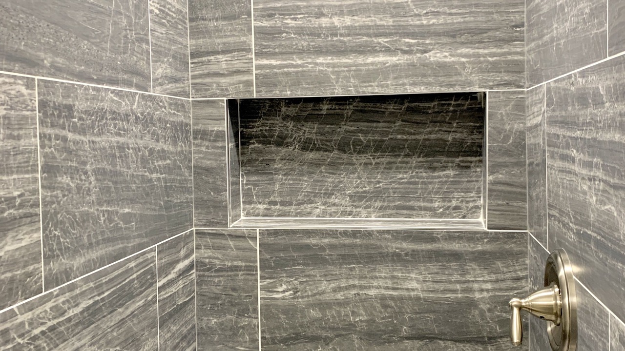 Photo of Bathroom in Lakeview