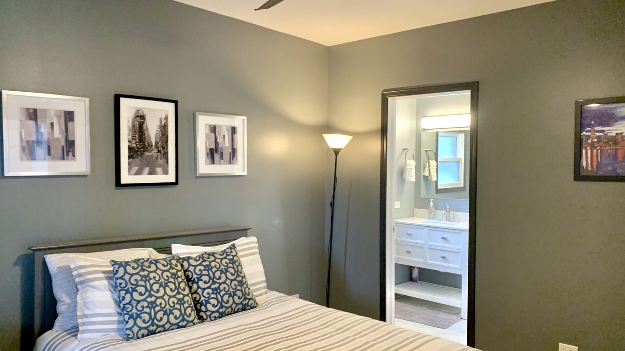 Photo of Bedroom in Lakeview