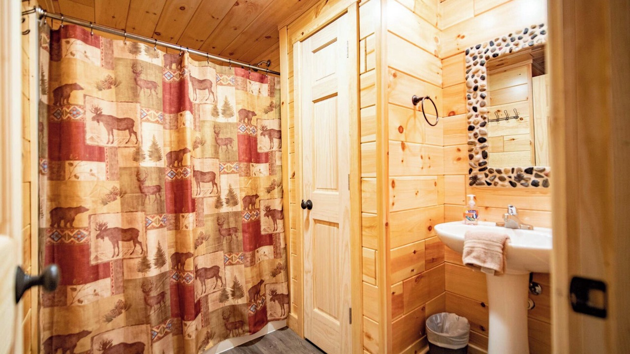 Photo of Bathroom in Empire