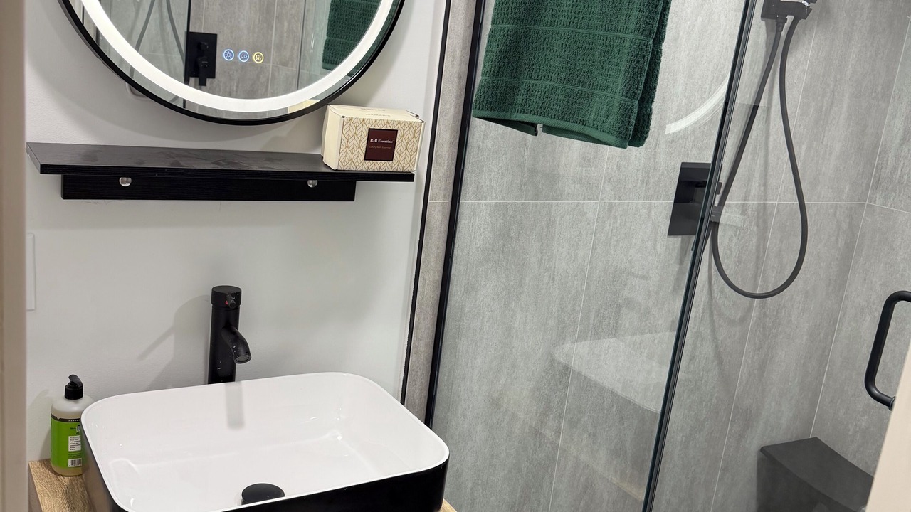 Photo of Bathroom in Bronzeville