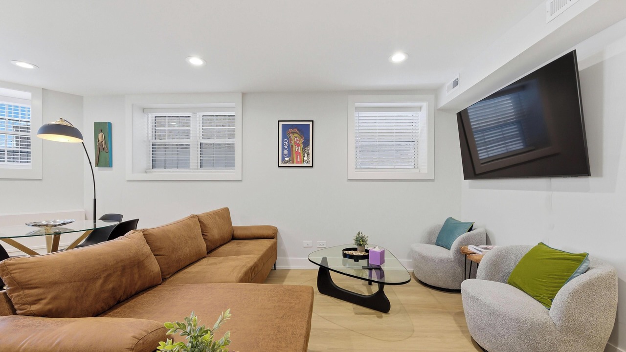 Photo of Bedroom in Andersonville