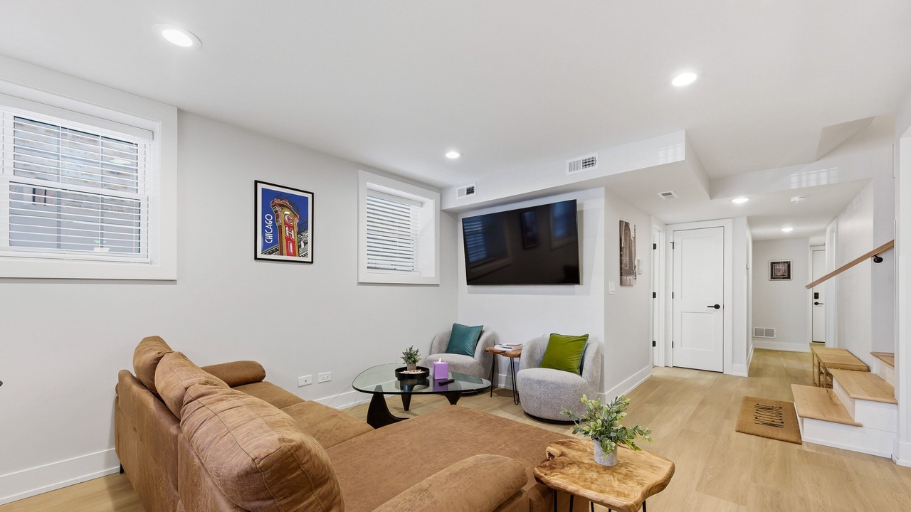 Photo of Bedroom in Andersonville