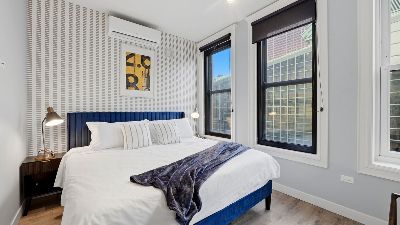 Photo of Bedroom in The Loop