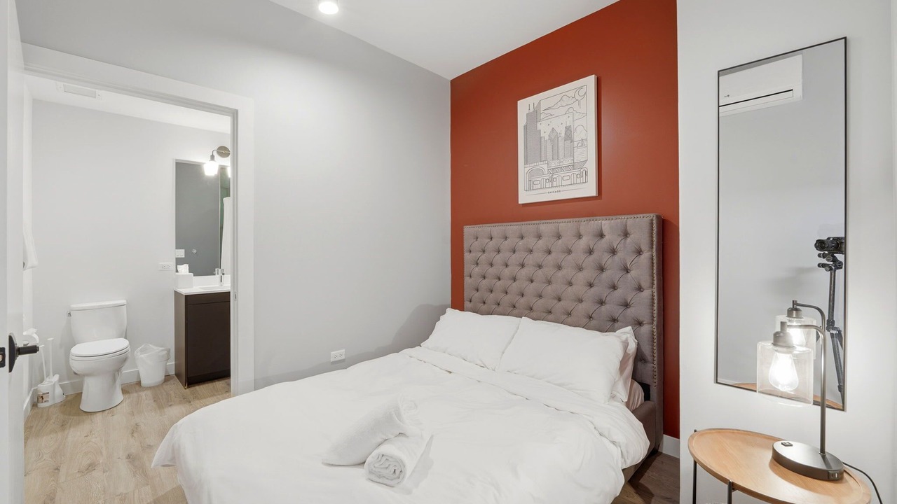 Photo of Bedroom in The Loop