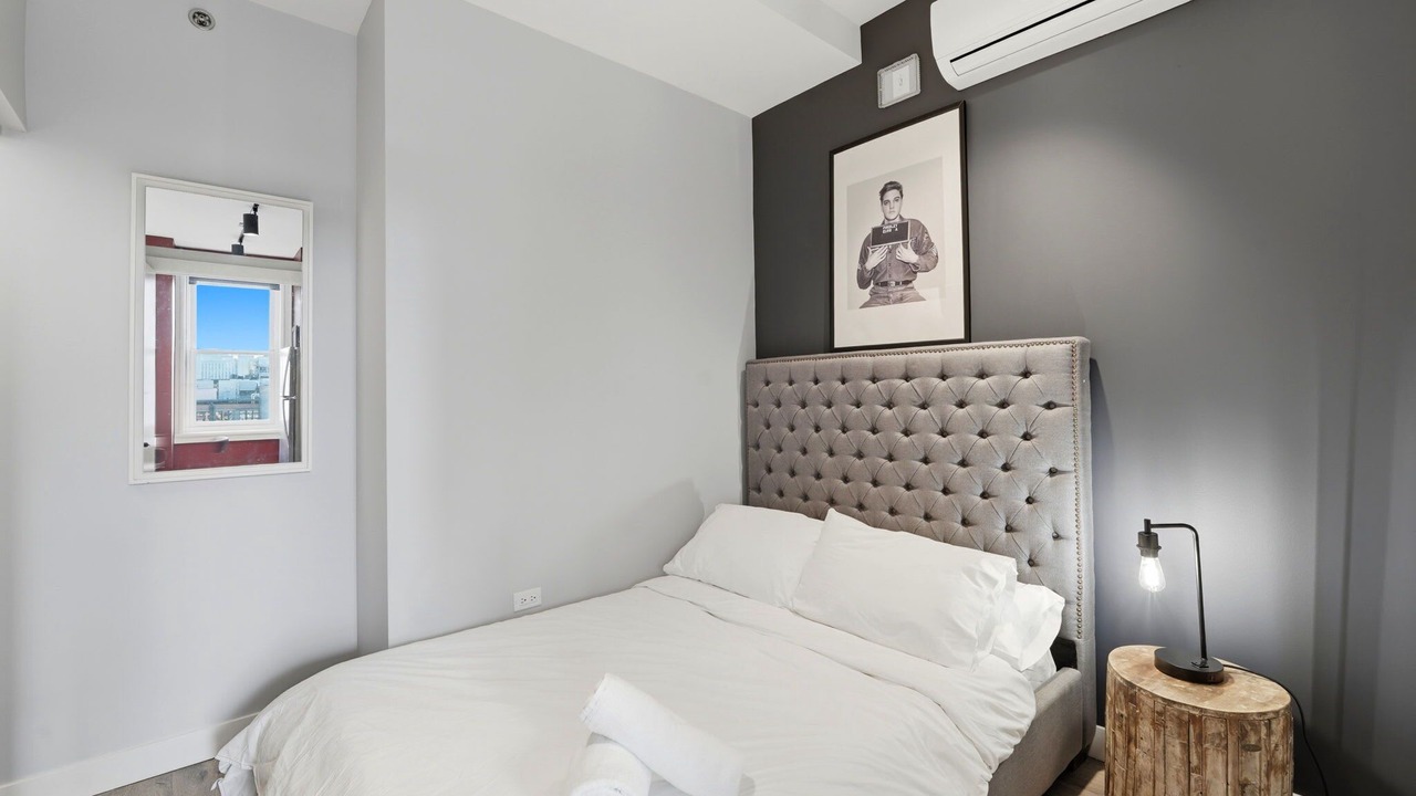 Photo of Bedroom in The Loop