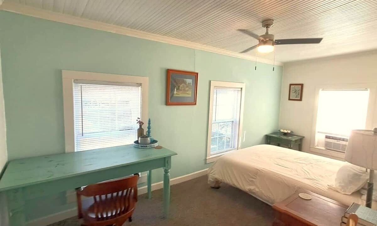 Photo of Bedroom in Ames