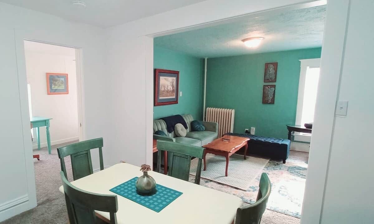 Photo of Livingroom in Ames