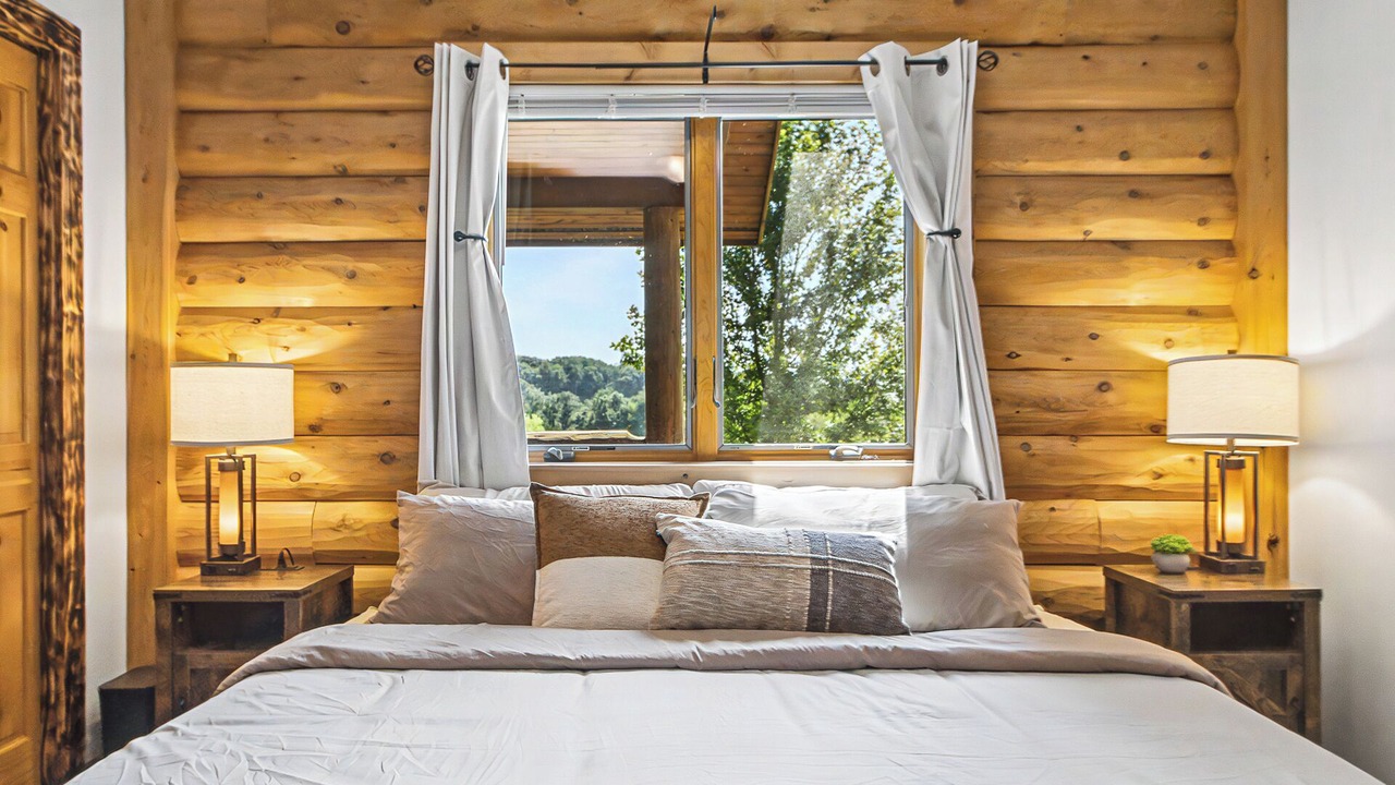 Photo of Bedroom in Leland