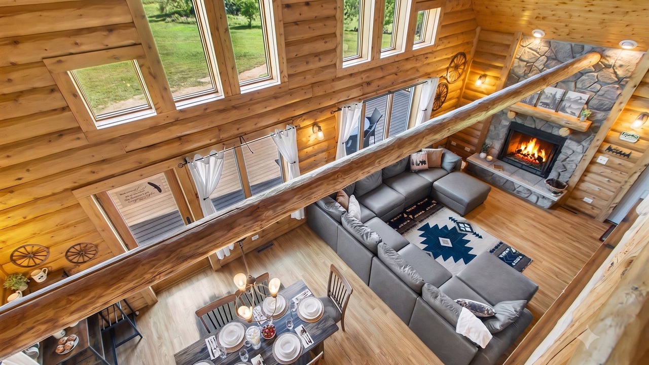 Photo of Livingroom in Leland
